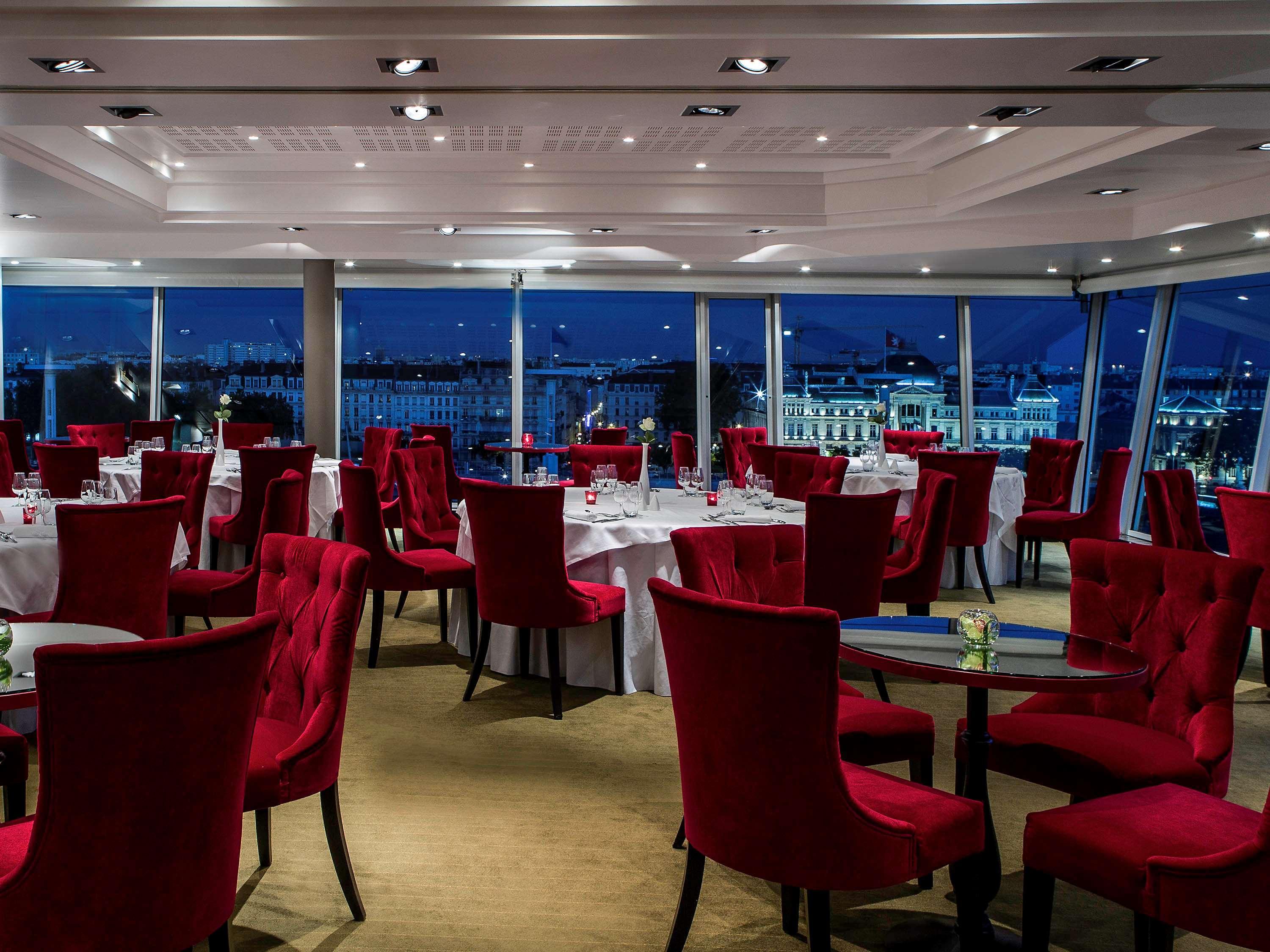 소피텔 리옹 벨쿠르 호텔 외부 사진 The River Restaurant