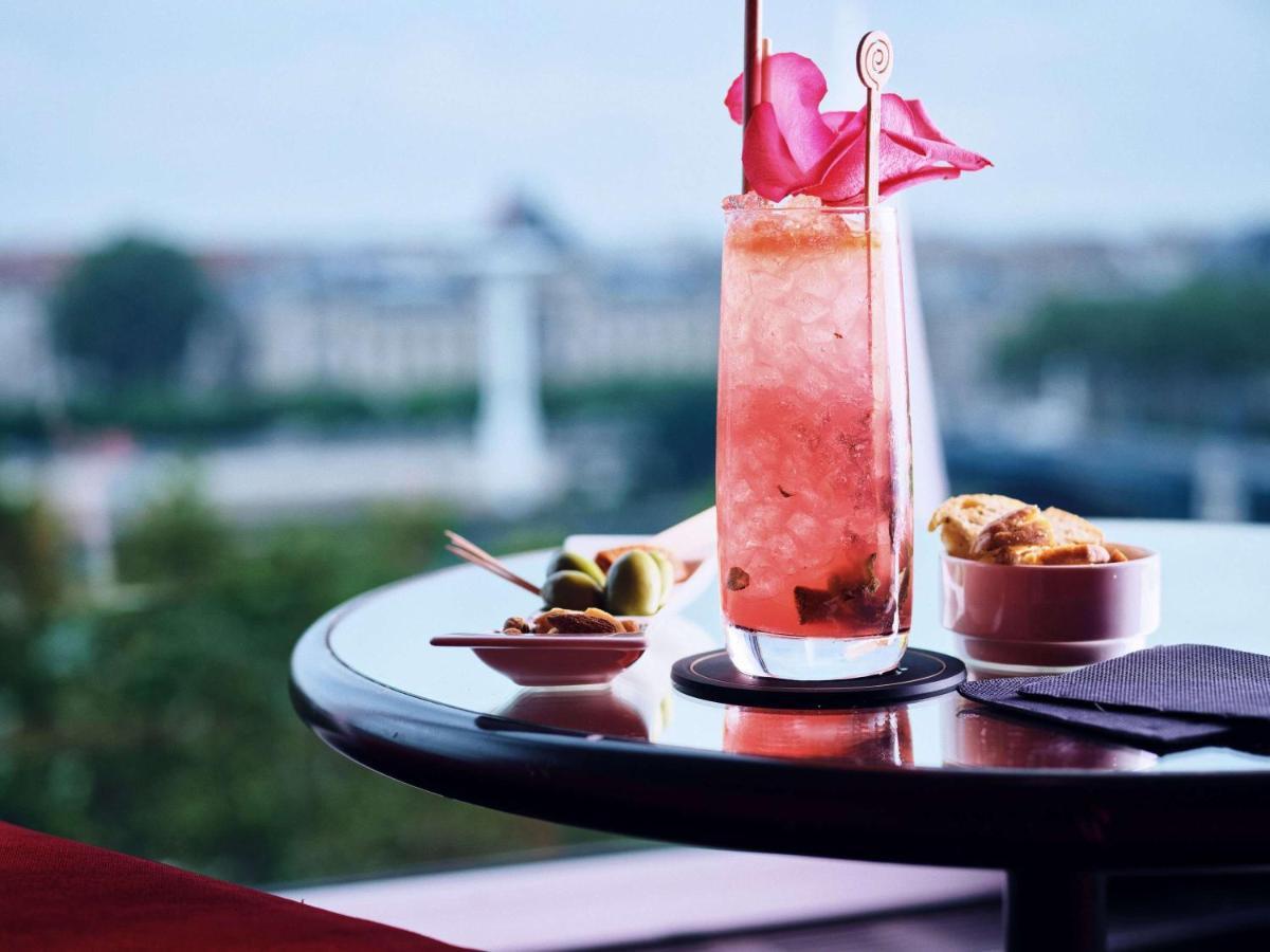 소피텔 리옹 벨쿠르 호텔 외부 사진 A French 75